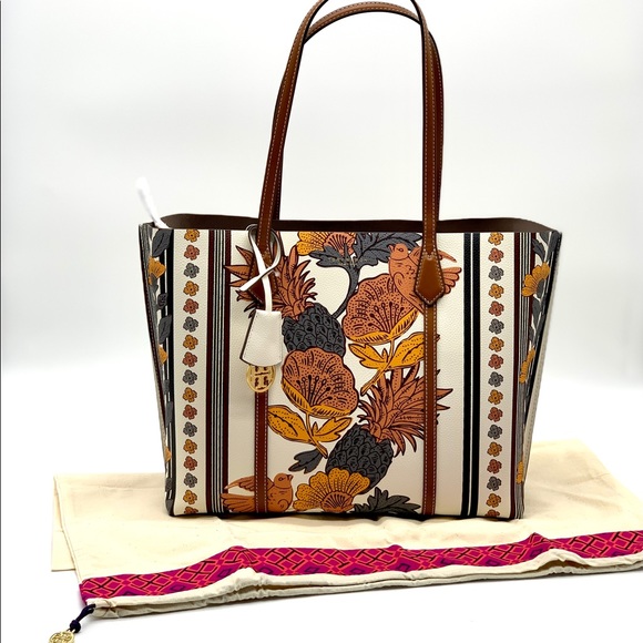 Tory Burch PERRY PRINTED TRIPLE-COMPARTMENT TOTE - Picture 2 of 12
